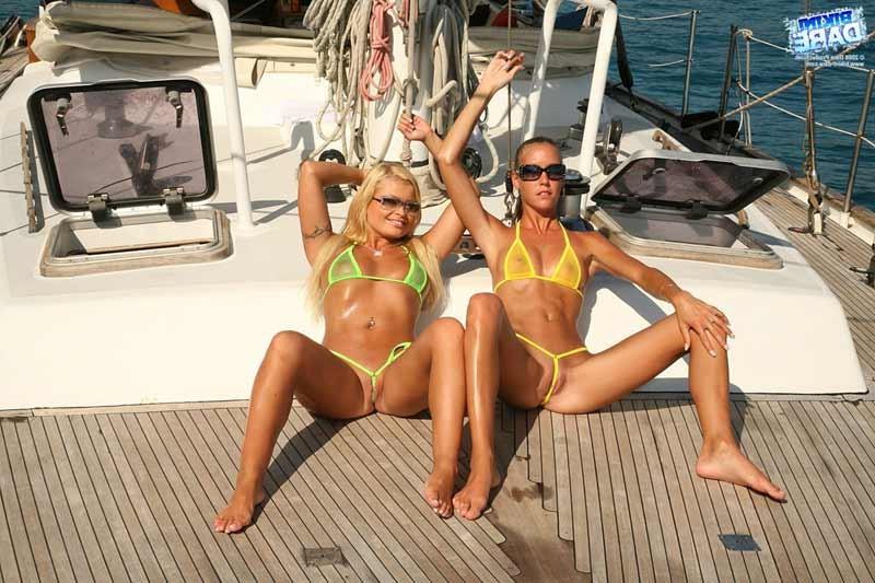 15P Tiny bikinis show girls pussy lips and nipples