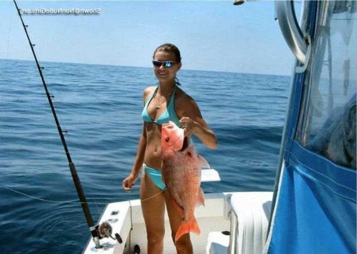 20P Amateur bikini girls sports fishing