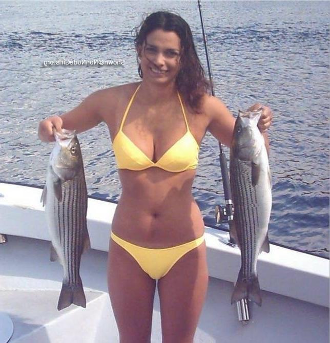 20P Amateur bikini girls sports fishing