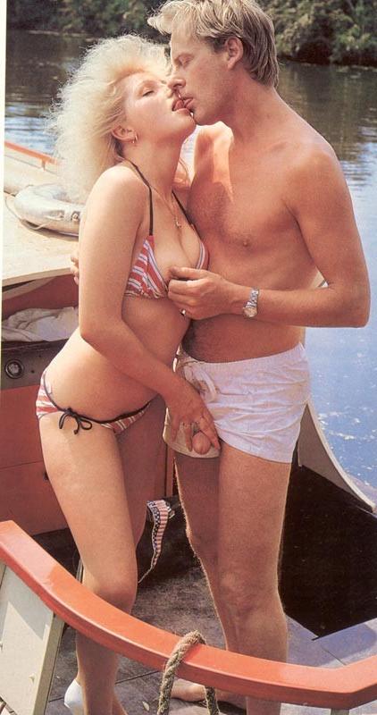 16P Retro lady in a bikini fucked on a boat