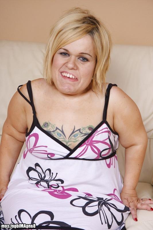 15P Stella Takes On A Huge Black Cock
