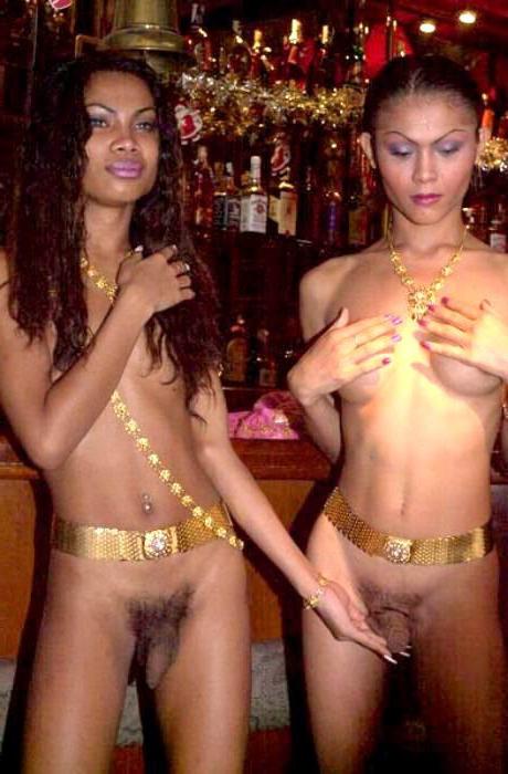 20P Nude Hispanic shemale lovers in bar