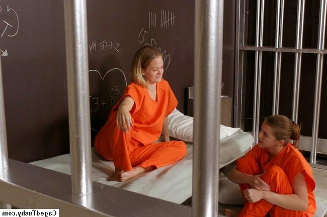 16P Lesbian teens in prison