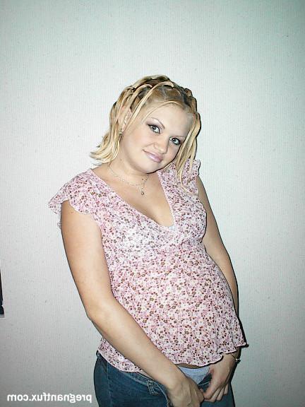 12P Sexy pregnant blonde playing with herself