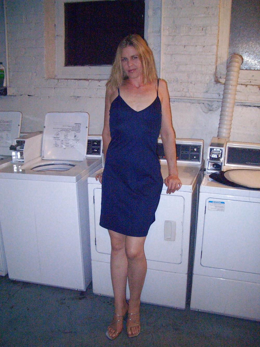 25P Apartment Complex Slut Strips In Laundry Room