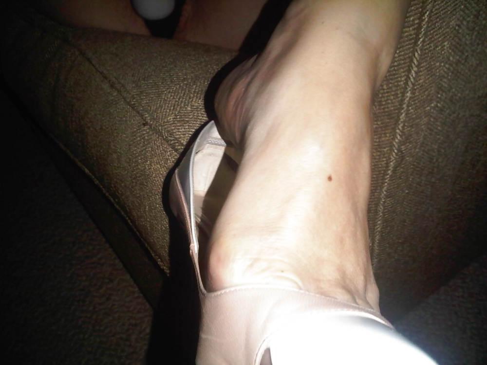 11P Milf wife , likes that you comment and cum on here !!!