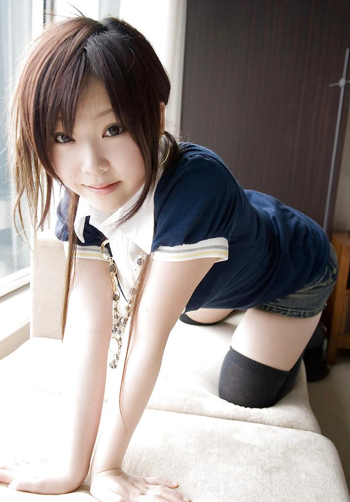 13P Young Japanese Model - She's Legal!