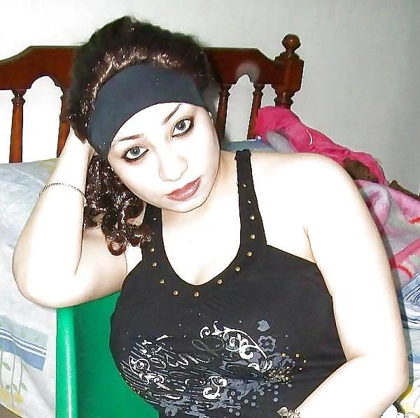 21P Arab Ex-Girlfriend