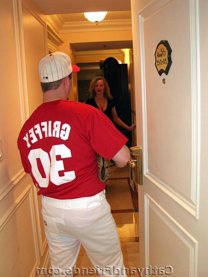 16P Sexy hot milf takes neighbor baseballer cock