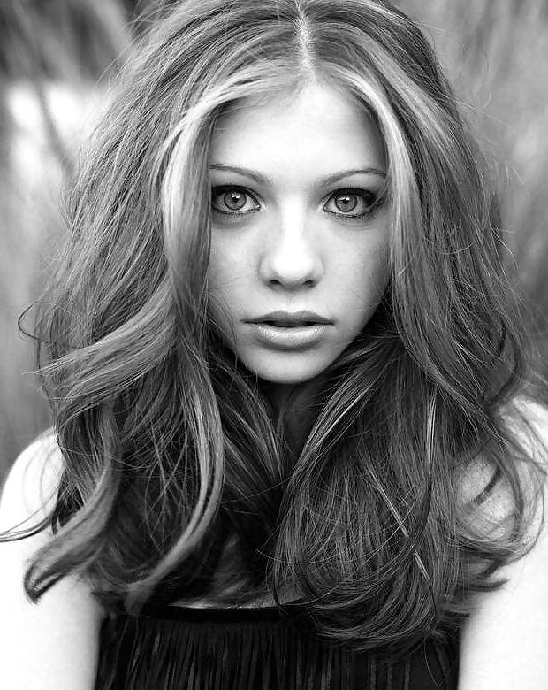 22P Michelle trachtenberg is so pretty