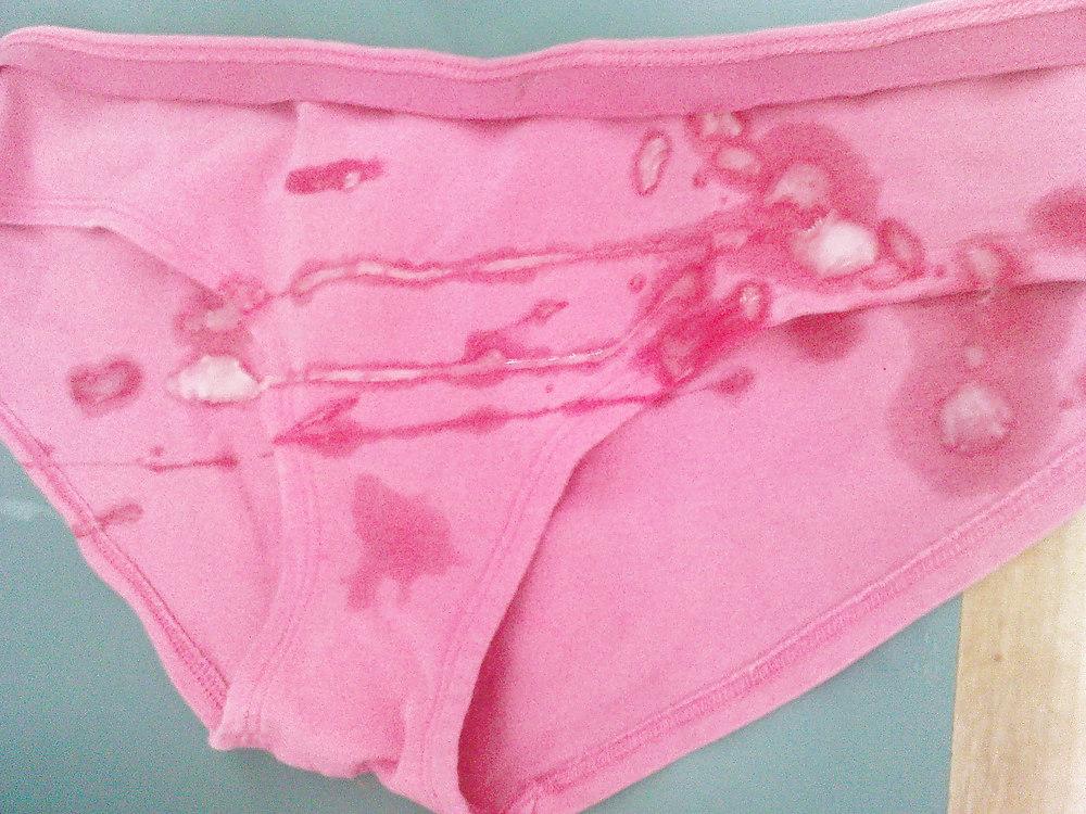 7P Cum on pink panties