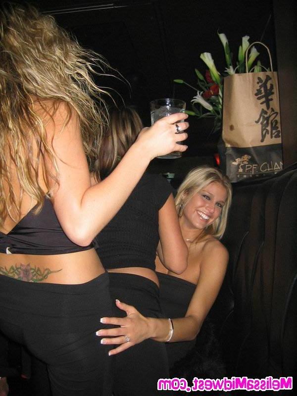 16P Public drunk bar flashin by teen Melissa