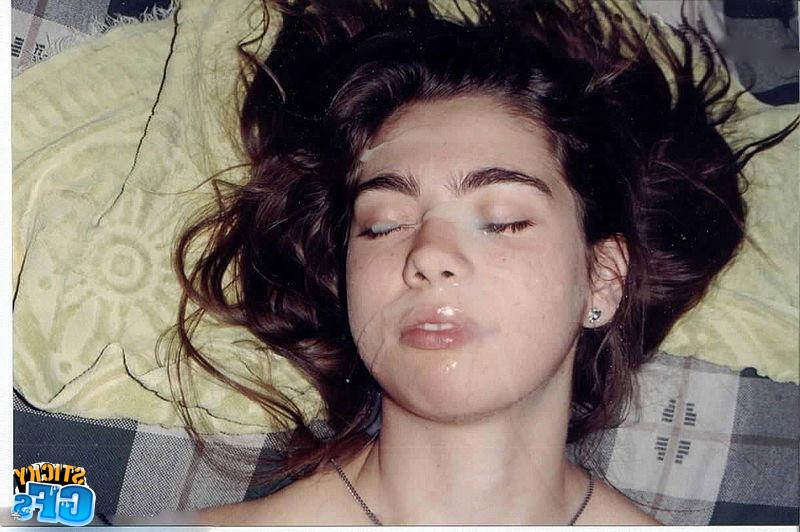 15P Horny teen gfs get blasted with jizz facials