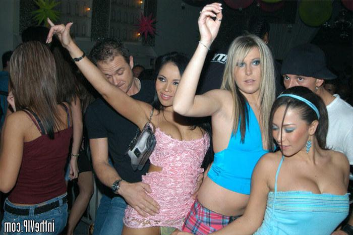15P The vip room cant hold these babes in while they get dirty on the floor