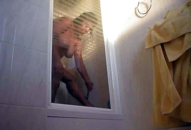 12P Indian taking bath