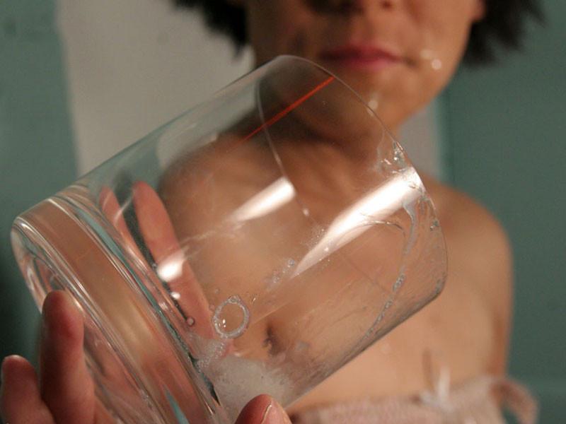 15P Porn Star Amber Wild drinks cum on video to pay her cell phone