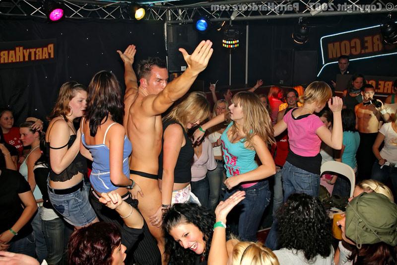 16P CFNM Sexparty at Party Hardcore