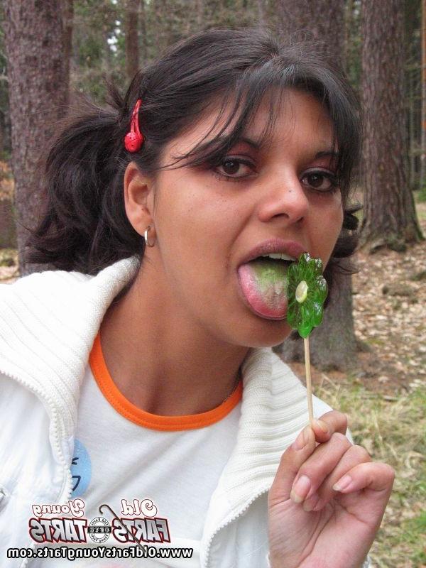 15P Teenage girlie reanimates a horny grandfather in a forest