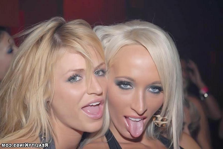 12P Check out these 2 super hot blonds in the vip room hav a full on orgy in these h