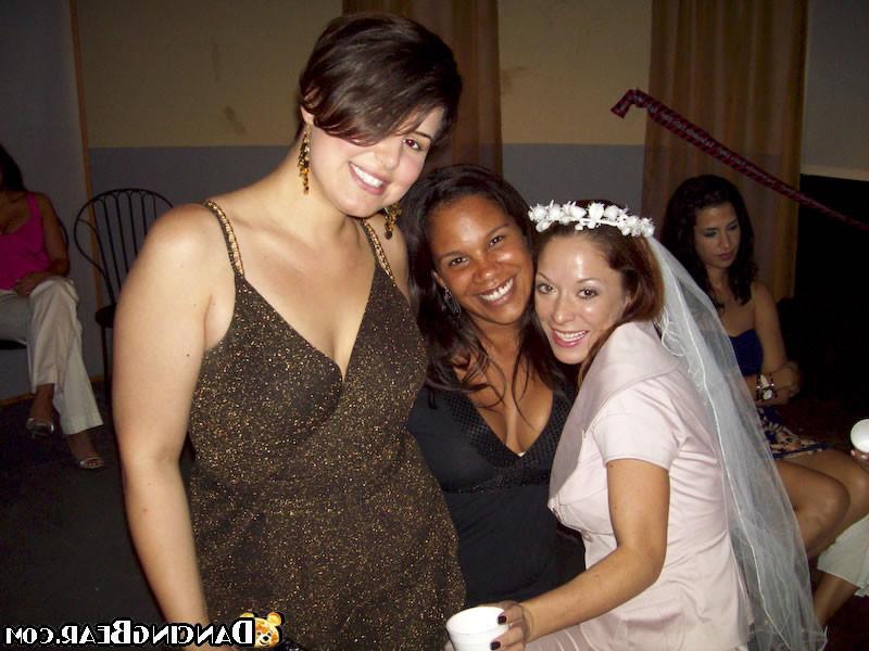 16P Bachlorette loves cum on her tits