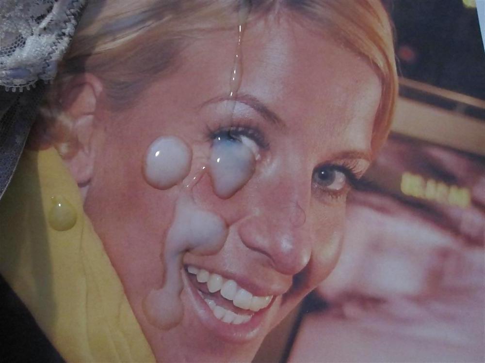 12P Sperma auf Charlotte Engelhardt