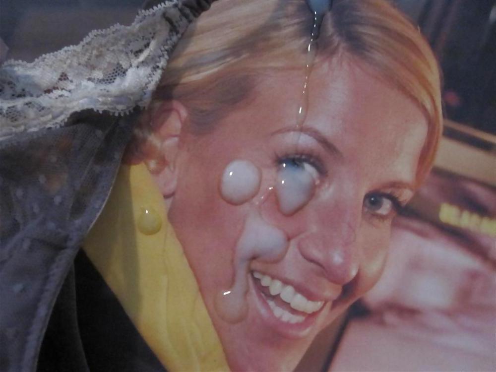 12P Sperma auf Charlotte Engelhardt