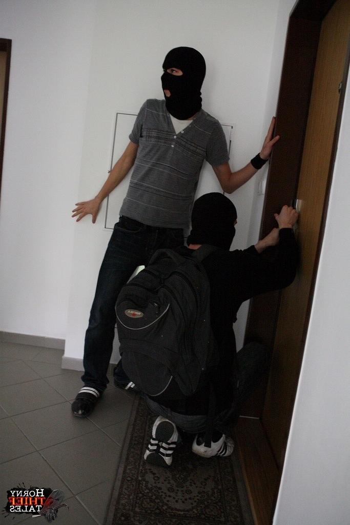 12P Lilya tried to scream when she saw two robbers in her room but they shut her mou