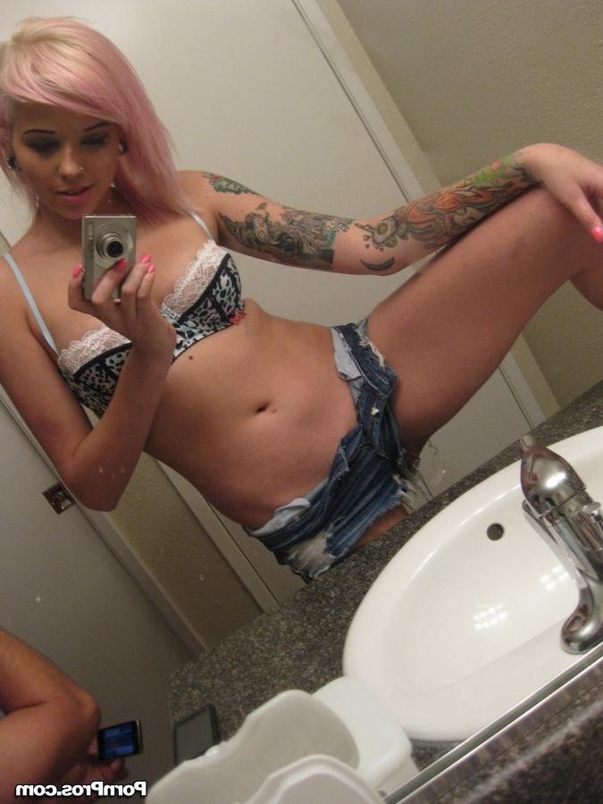 16P Girlfriend knows how to suck the cock of her ex