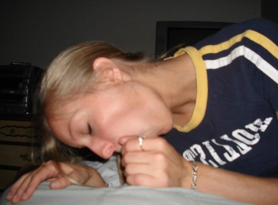 15P Real amateur girlfriends swallowing loads of cum
