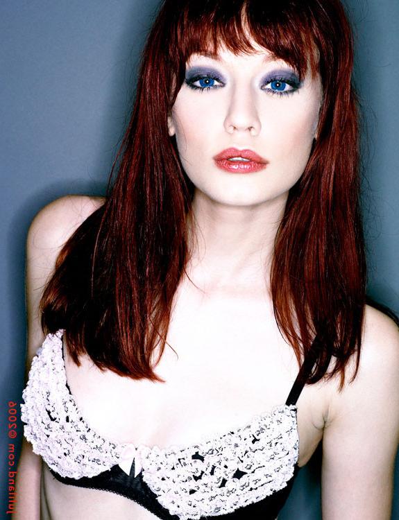 15P Justine Joli is ravishing in this photoset