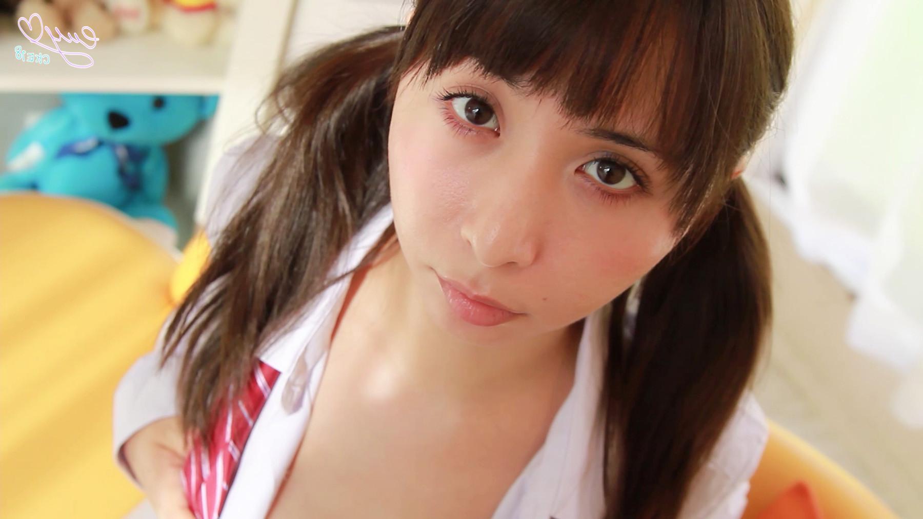 15P Japanese schoolgirl strips