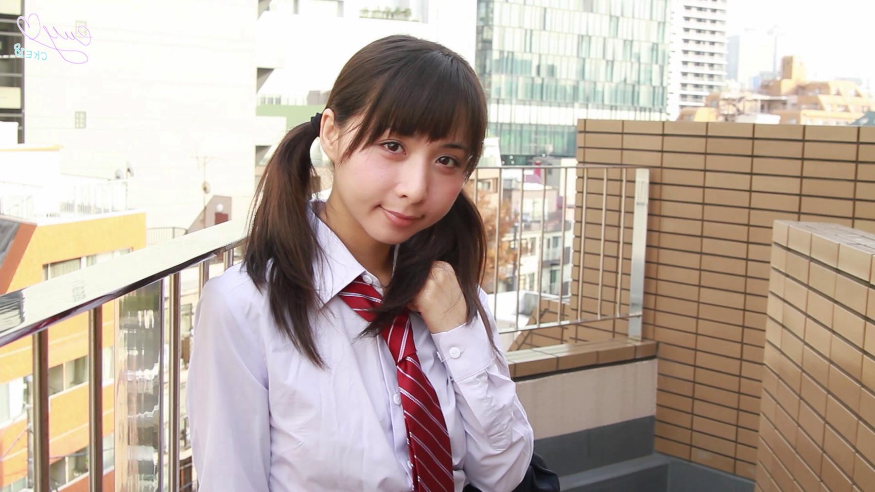 15P Japanese schoolgirl strips