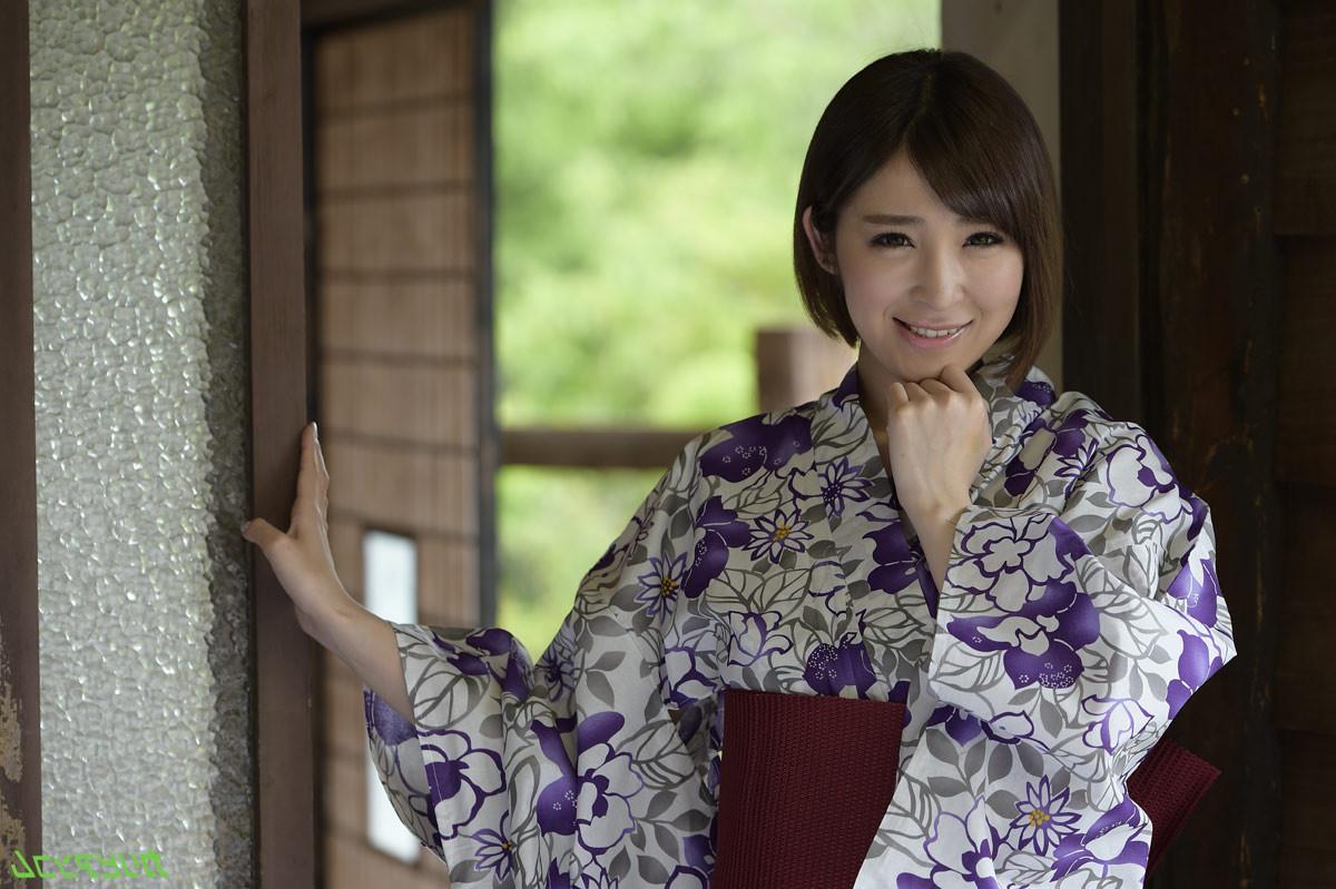 25P Hot spring trip Pies Wife
