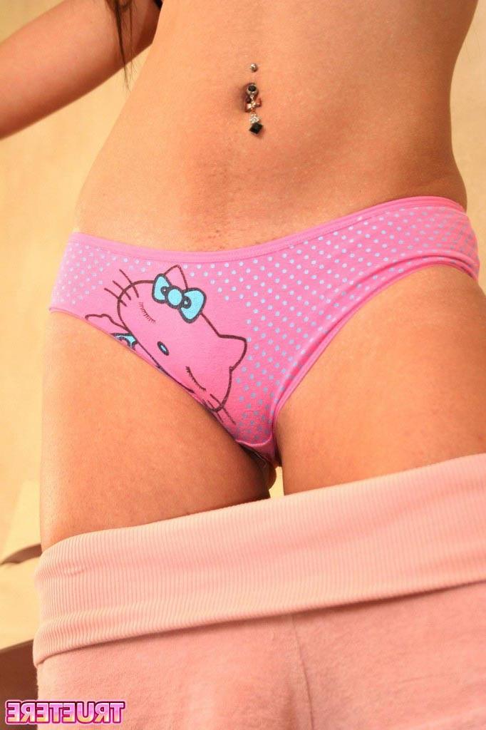 16P Teen girl in pink panties
