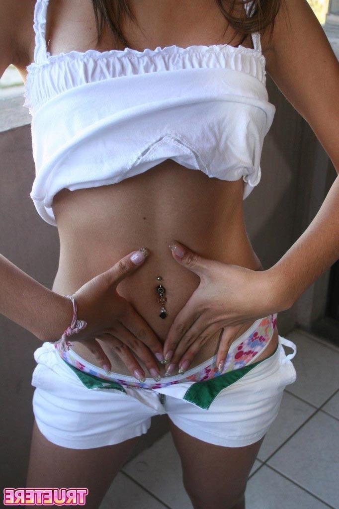 16P Teen girl striptease
