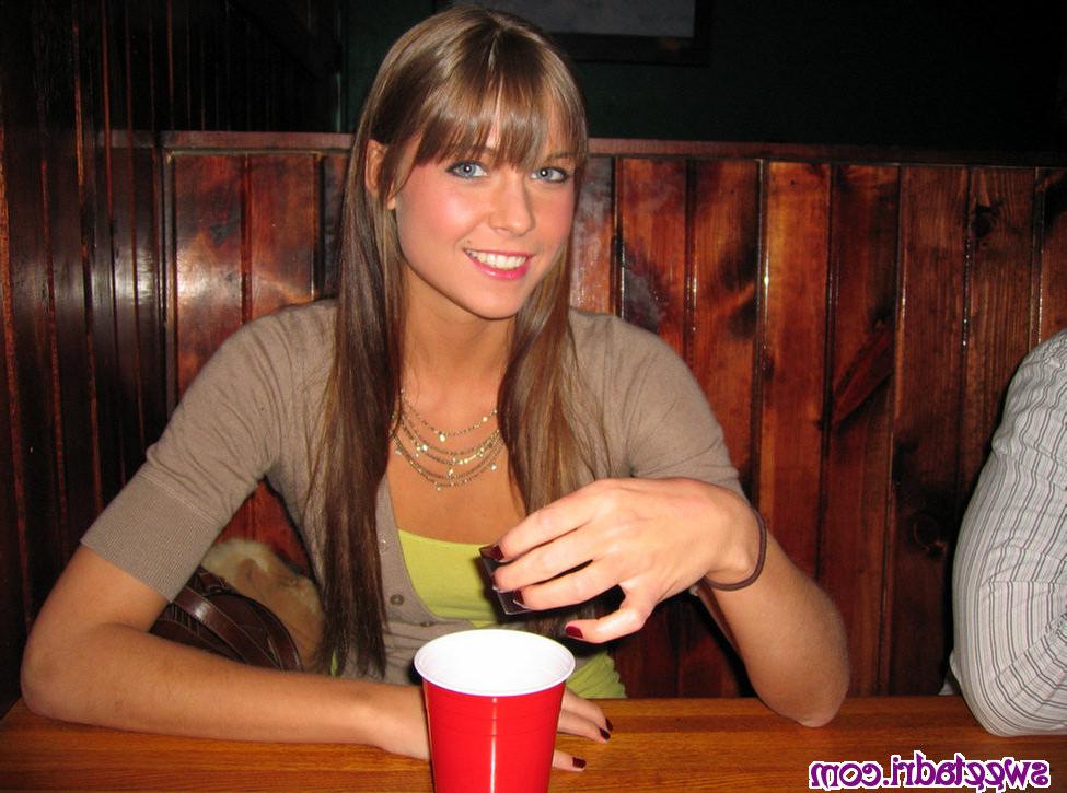 16P SweetAdri out at the bars