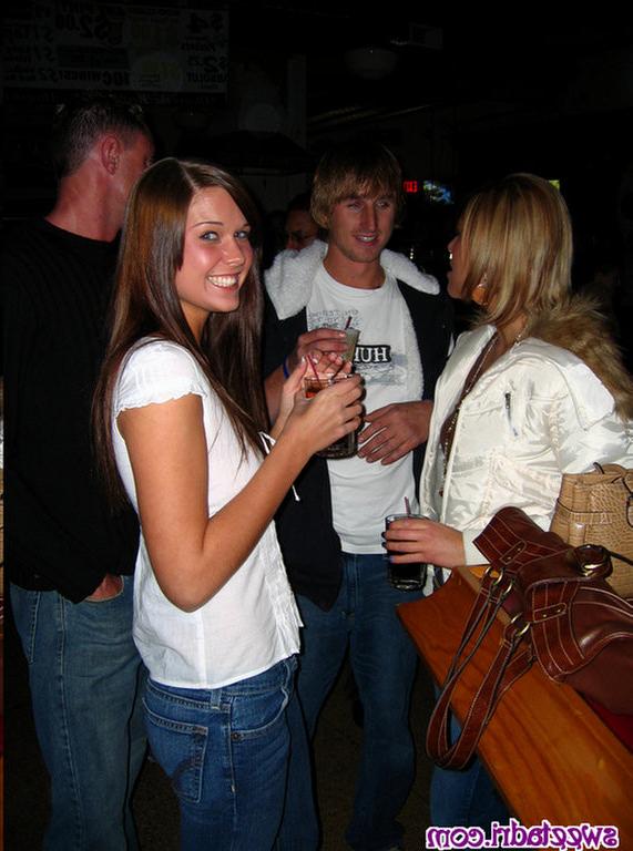 16P SweetAdri and Melissa Midwest at the bars