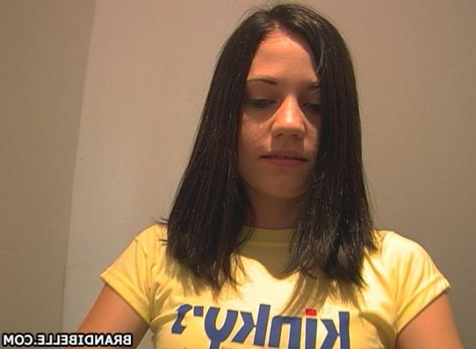 16P Brandi Belle filmed while changing in a store