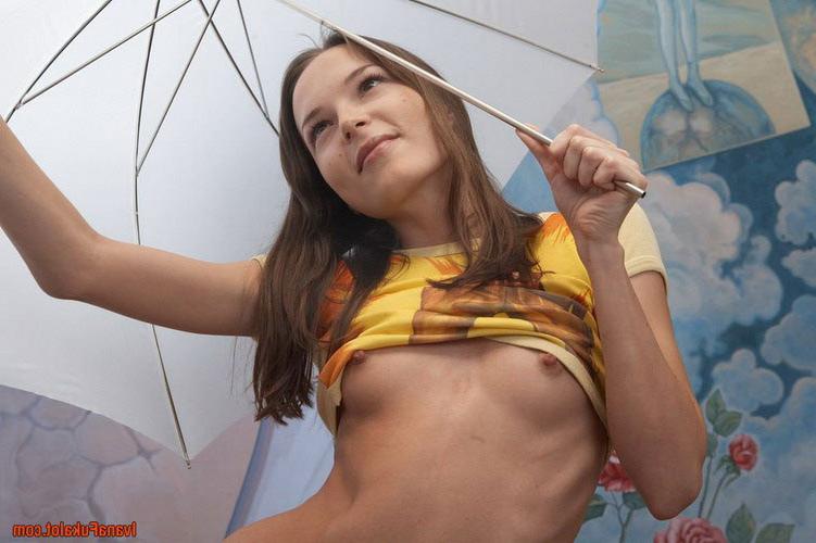 17P Skinny small titted Ivana Fukalot showing an exciting striptease