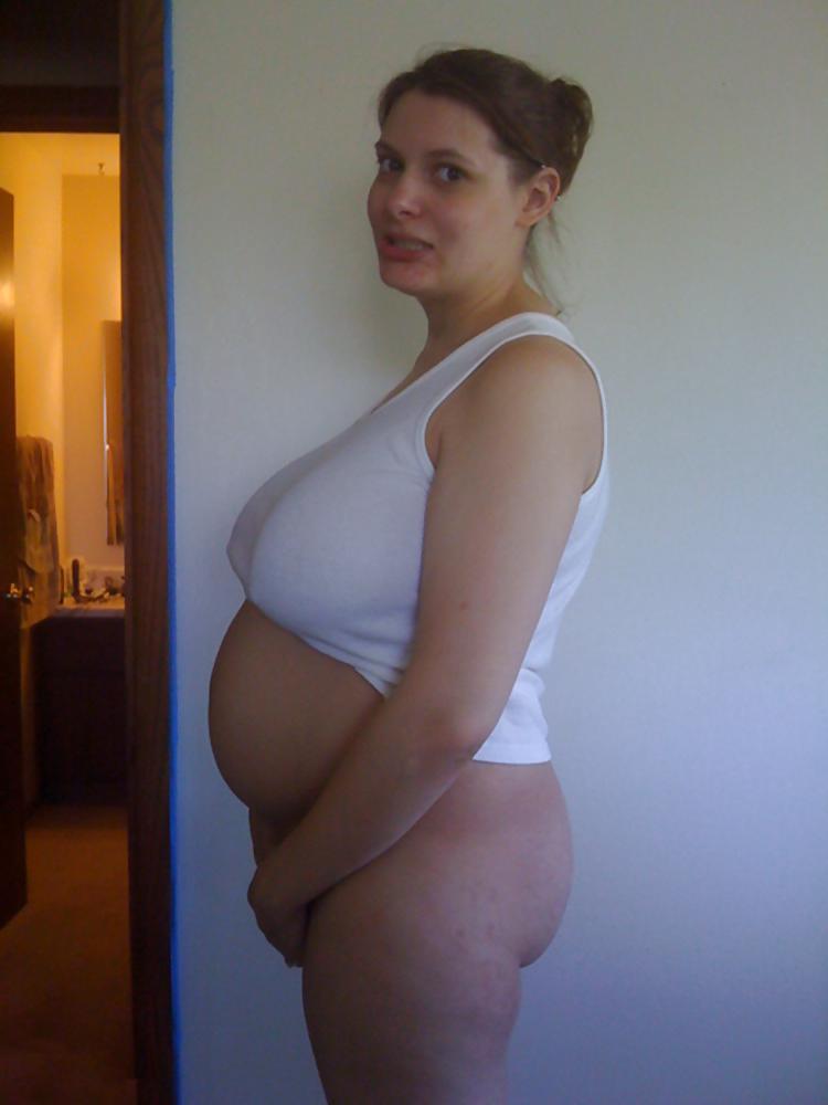 20P Big Tits Pregnant Wife