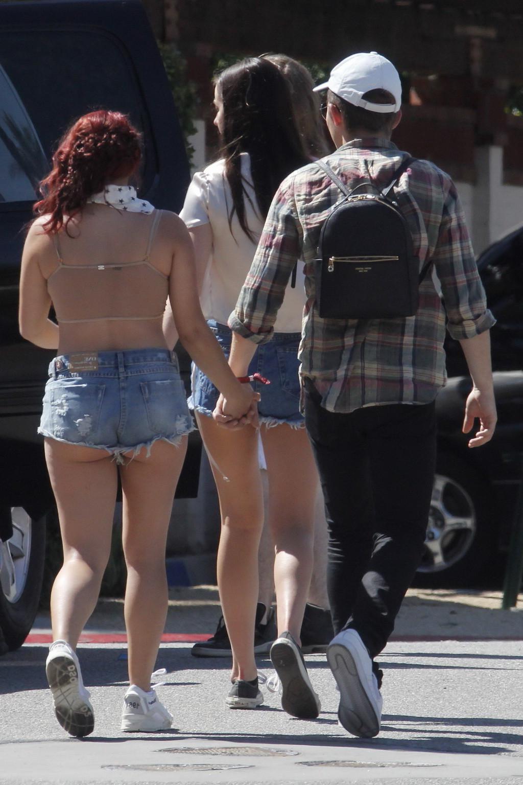 16P Ariel Winter busty and leggy in bra and cutoffs