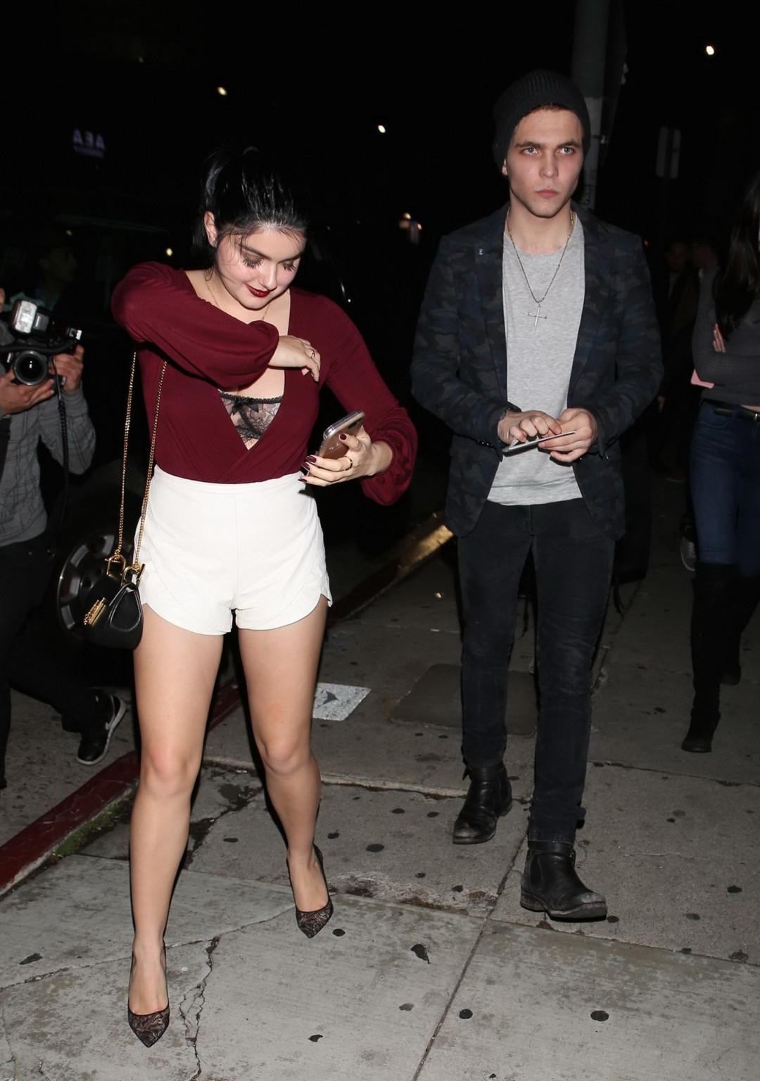 16P Ariel Winter busty flashing her sheer bra and nice legs