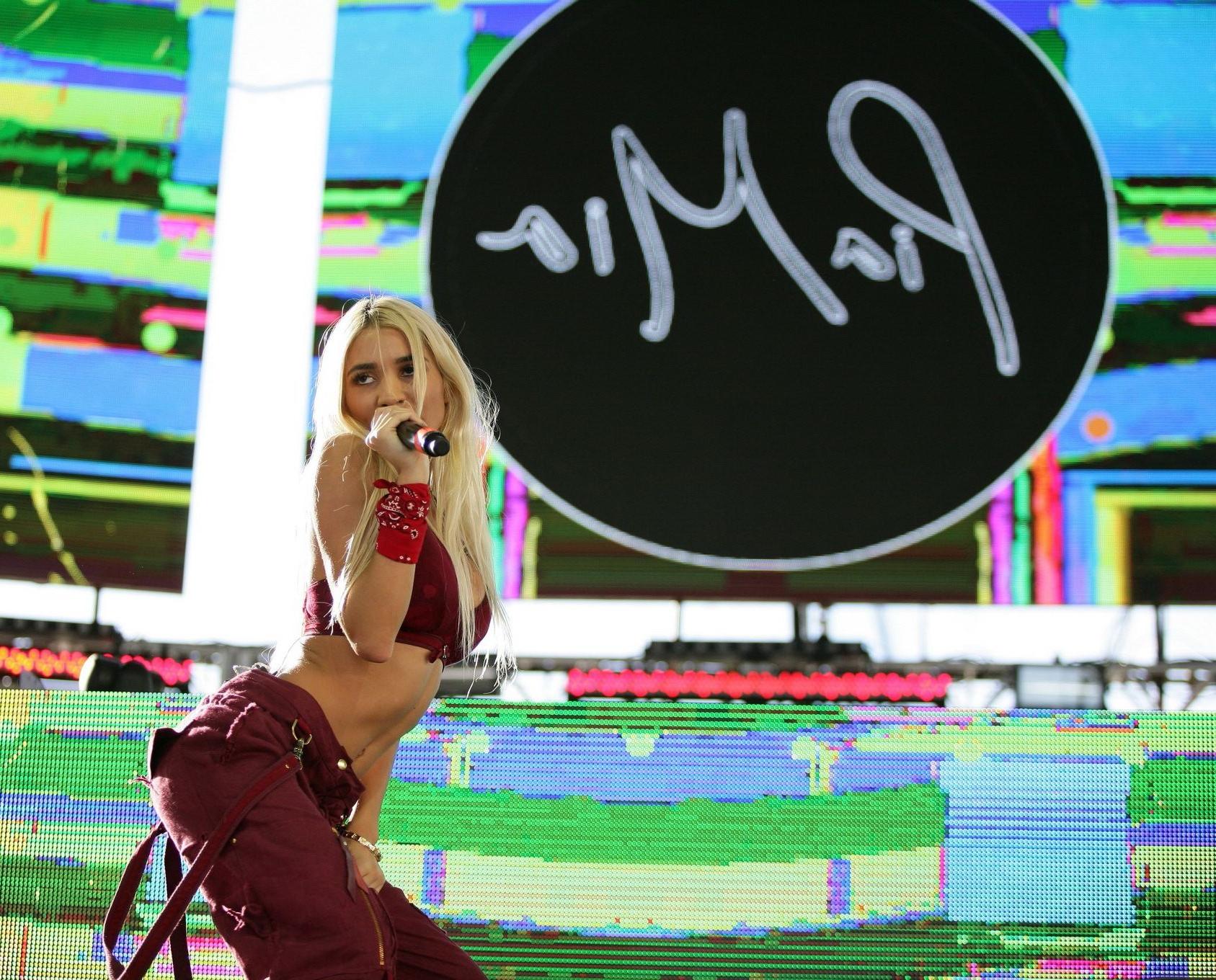 16P Busty Pia Mia Perez performing in sexy red bra