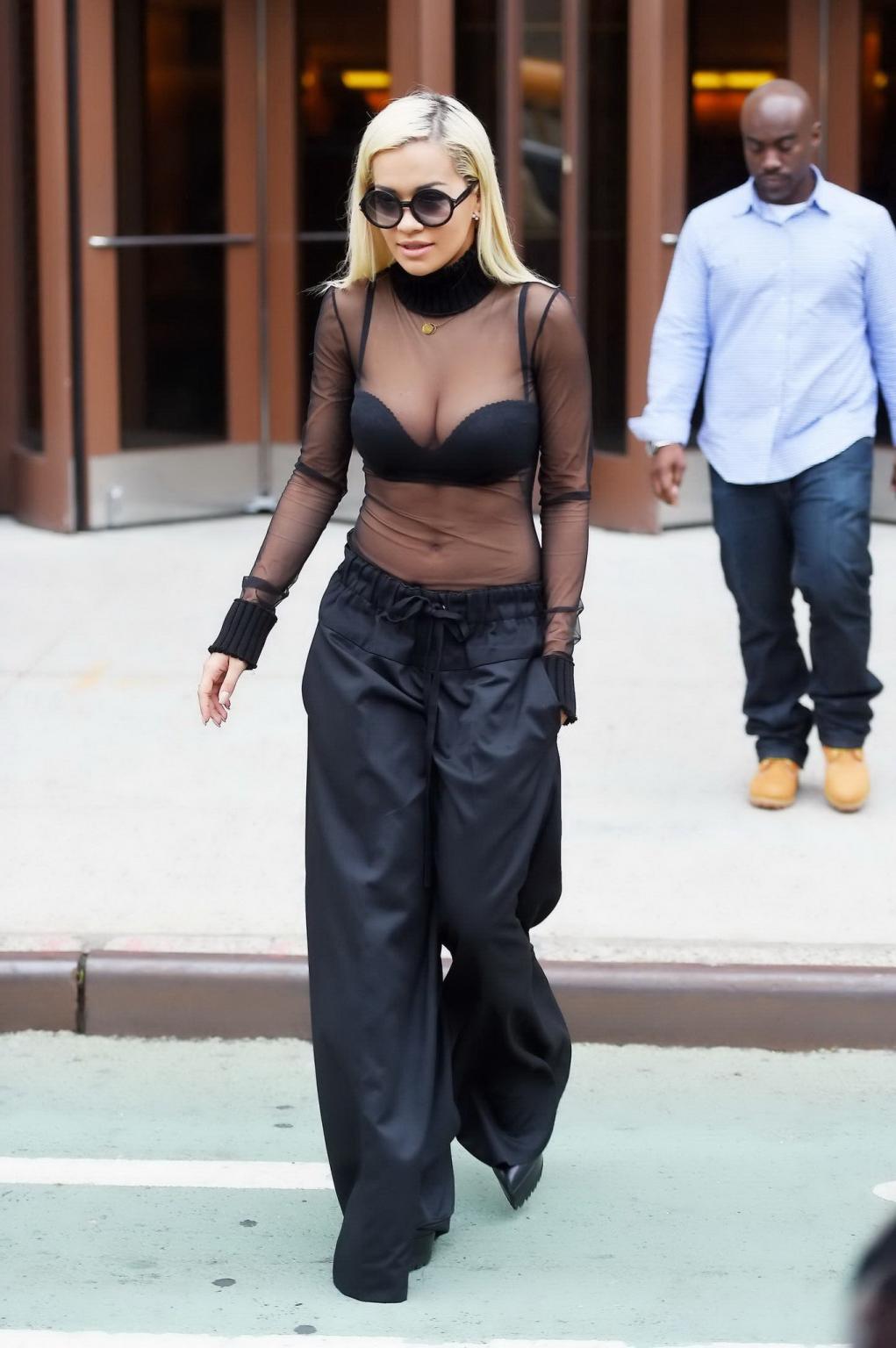 16P Rita Ora seethrough to bra showing her big boobs