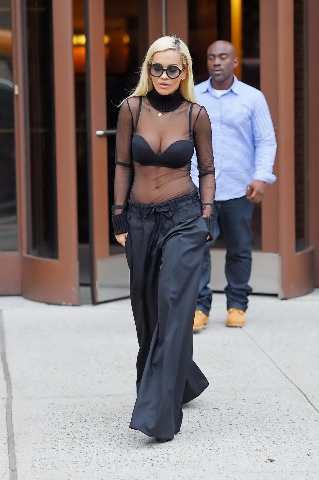 16P Rita Ora seethrough to bra showing her big boobs