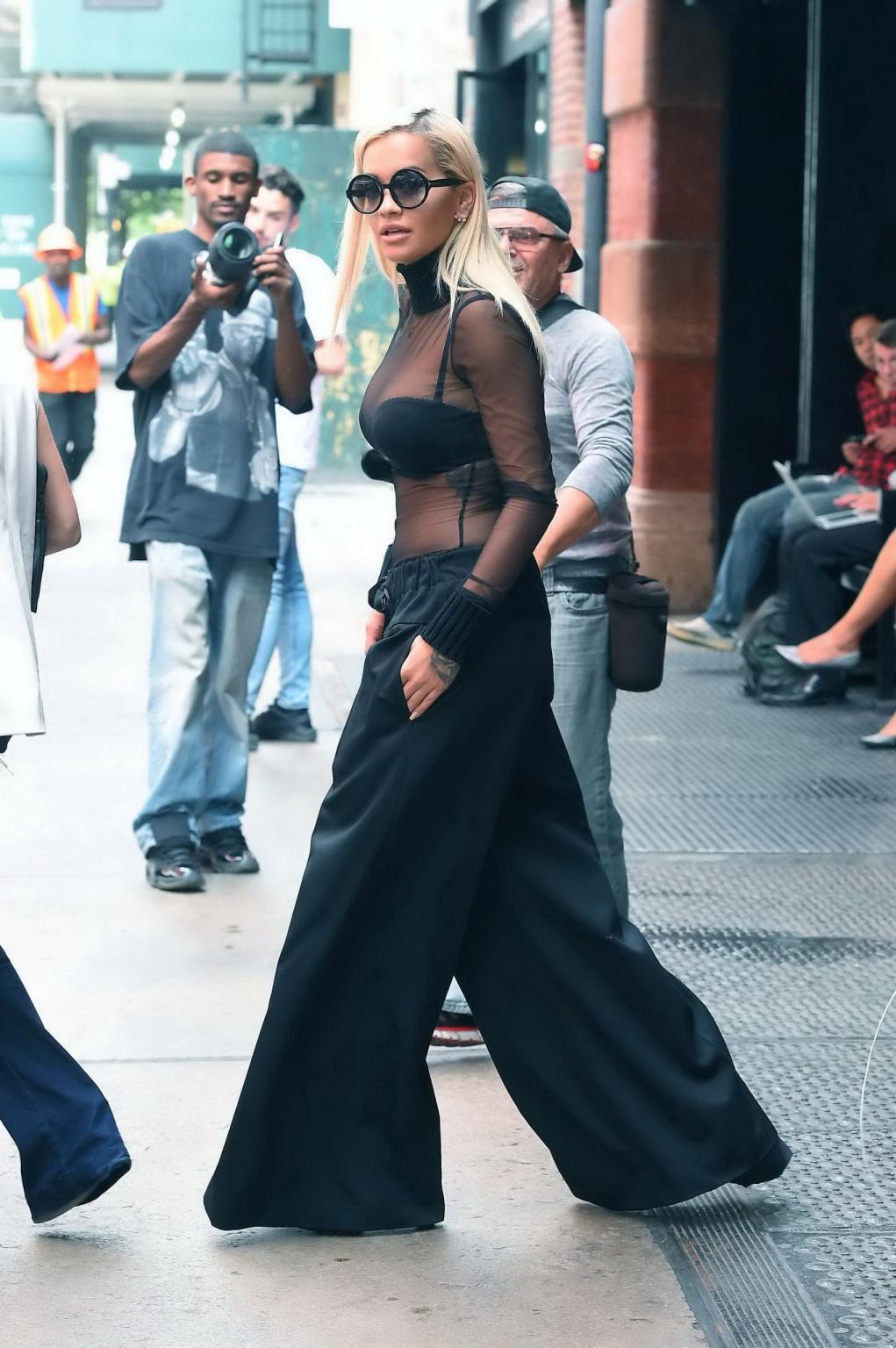 16P Rita Ora seethrough to bra showing her big boobs