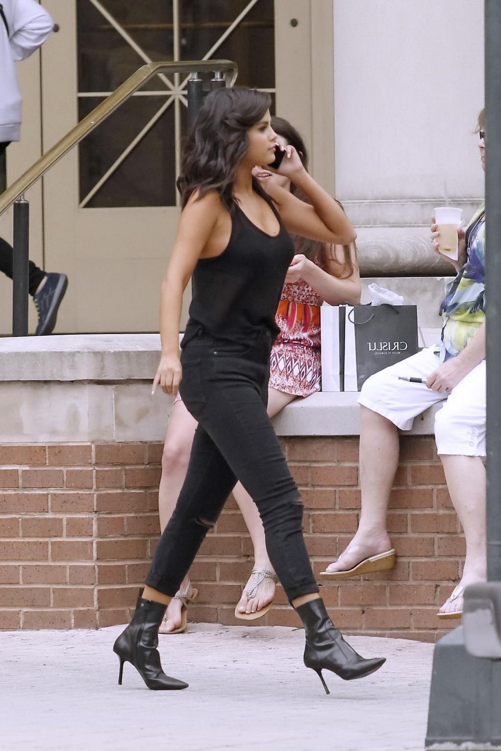 16P Selena Gomez see through to bra at The Big Short set in New Orleans