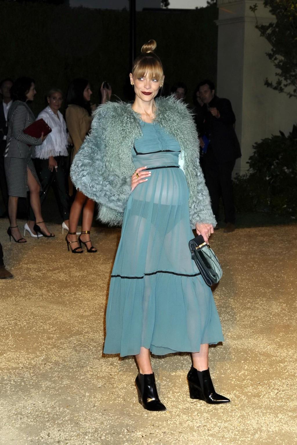16P Jaime King pregnant and see through to panties and underboobs at Burberry London