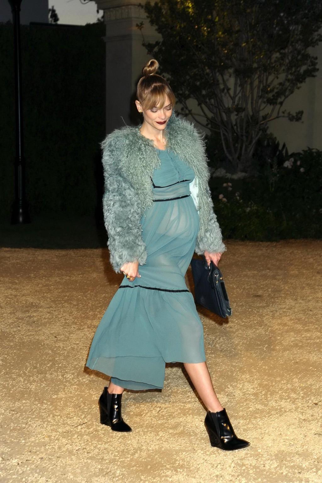 16P Jaime King pregnant and see through to panties and underboobs at Burberry London