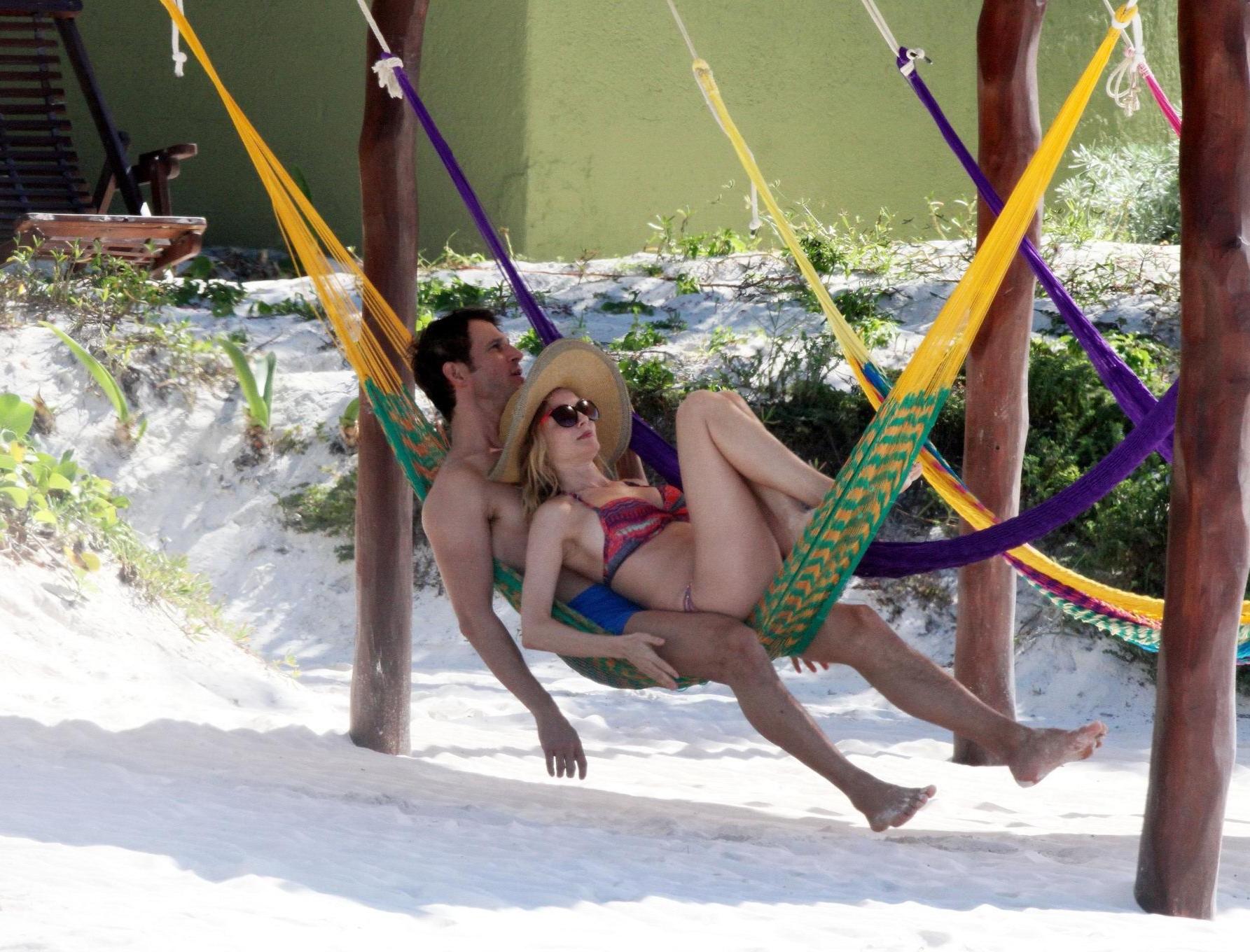 16P Heather Graham showing off her bikini body on a Mexican beach